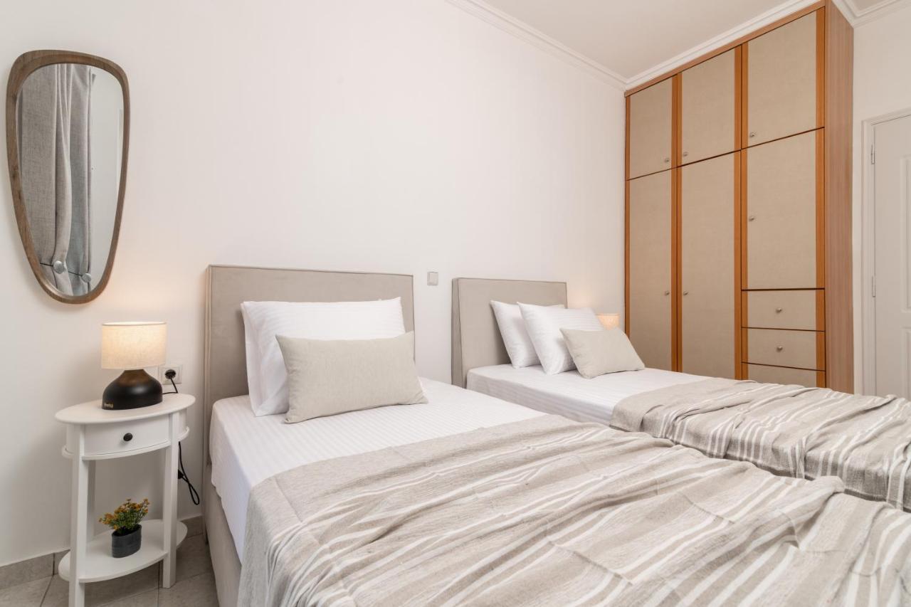 Swan Apartments Plános Екстериор снимка